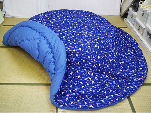 �~�`�����|���z�c